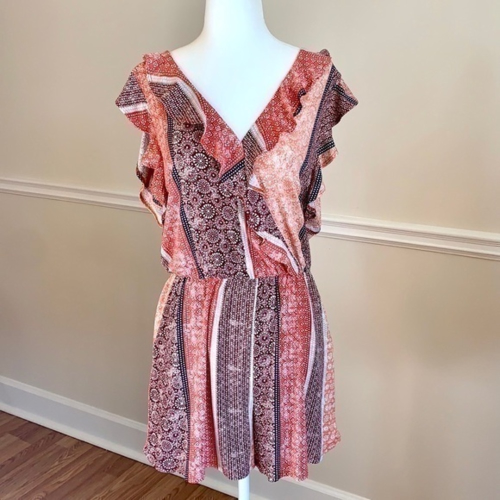 BCBG MAXAZRIA Ruffle Neck Shorts Romper M